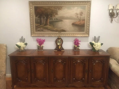 Elegant Hand-Painted Wooden Mantel Clock with Swinging Pendulum