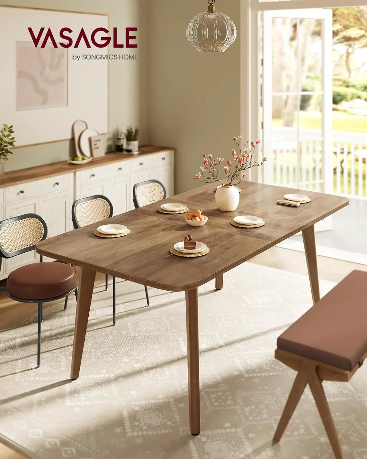 Extendable Dining Table for 4/6/8 People, Kitchen Table with Tapered Legs and Curved Design, Honey Brown Finish